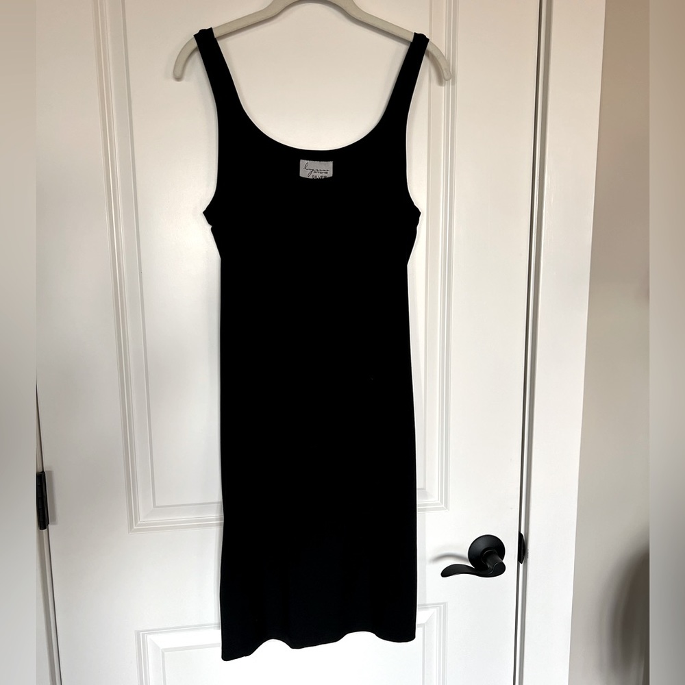 NWOT LYNN RITCHIE SILVER DRESS SZ M
